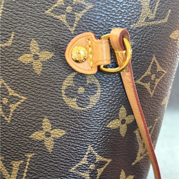 Louis Vuitton Neverfull MM Monogram - Picture 7 of 8